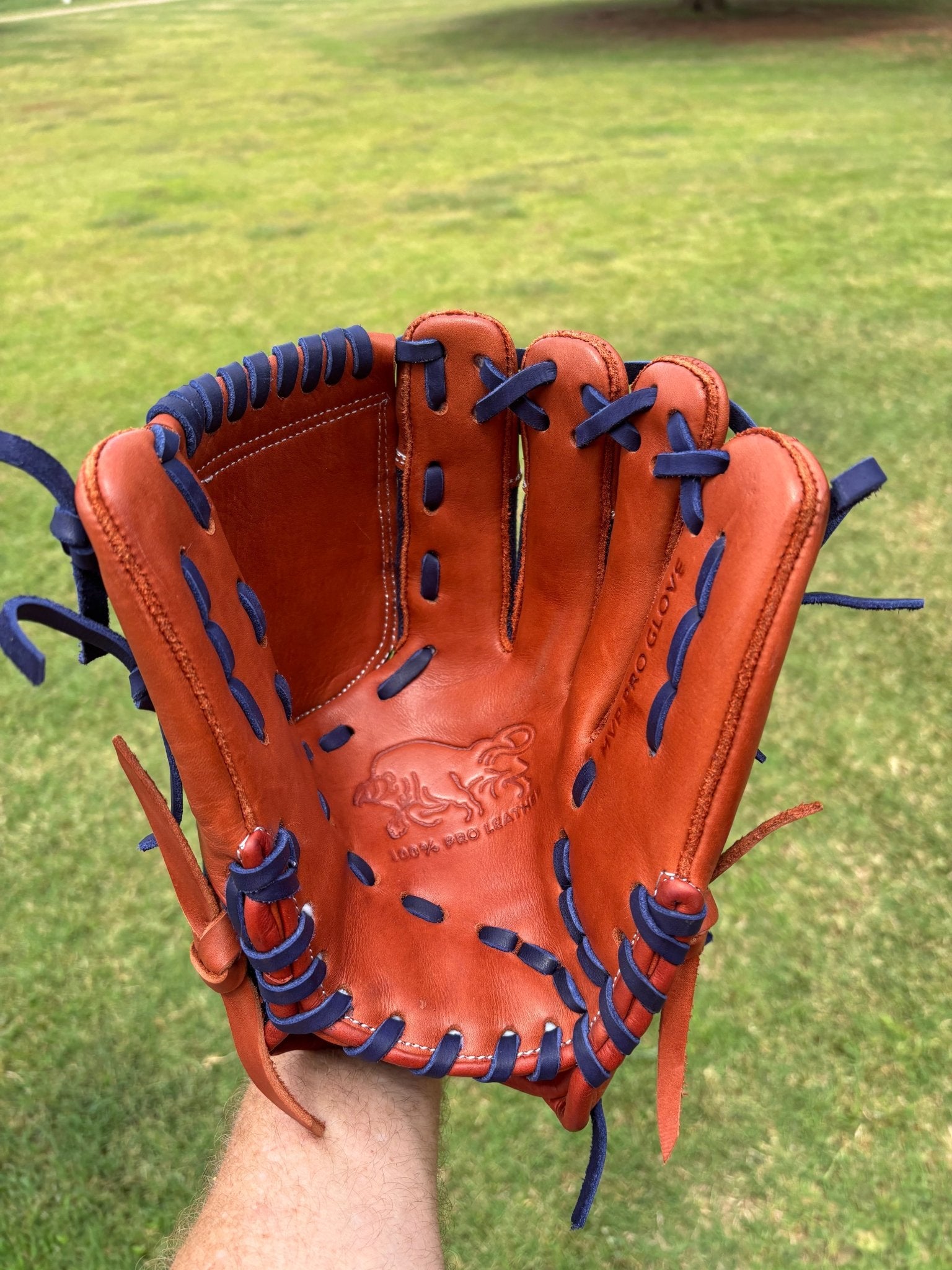 Relic MXT - Prince of Darkness glove - Resilient SFBL